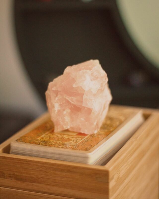 Beauté Engagée a pour mission de prendre soin de la Femme dans le respect de l’humain & de la nature.

L’envie furieuse de vous initier, de vous aider, vous accompagner à consommer moins mais mieux et surtout avec du sens. Vous inviter à consommer des cosmétiques aux formules propres et au marketing raisonnable dans un souci d’éthique et de santé.

L’envie également de vous ouvrir à une nouvelle manière de prendre soin de soi et de vous accompagner au «bien vieillir» grâce aux techniques facialistes, non-invasives et aux Rituels féminins.

Né d’un amour véritable pour la terre corse et la beauté naturelle, l’alliance de la technique, de la naturalité des produits et de leur symbolique ont créé Beauté Engagée: des retraites, workshops, journées bien-être, backstage défilés à la préparation des mannequins et enfin, mon espace de soins au cœur du maquis, pensé comme un cocon, un temple, où venir se réfugier avec confiance et avec sens.🫶

#soinsconscients #soinsauxplantes #soinsnaturels #slowcosmetique #facialiste #facialistecorse #beauteengagee