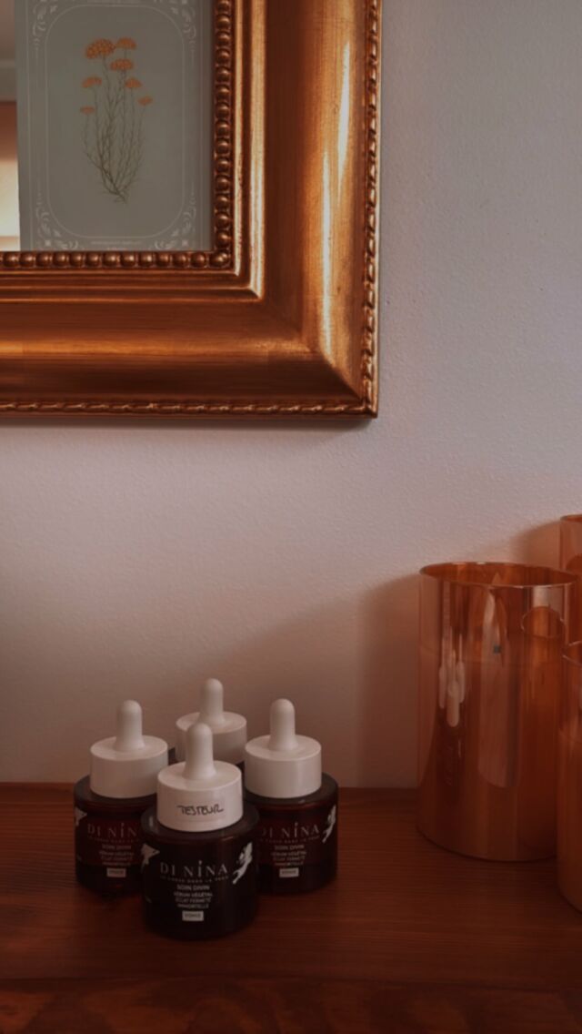 Ta peau n’a pas besoin de 10 produits, d’être décapée ou malmenée pour être radieuse. Des gestes justes et rituels minimalistes offriront à ta peau ce qu’elle attend vraiment: respect, présence & lumière.
✨Réveille ta peau avec un nuage végétal. Évite l’eau calcaire.
✨Scelle ton hydratation et ton glow avec une huile qui nourrit sans étouffer.
✨Accompagne les circulations sanguines & lymphatiques avec des gestes précis et lents. 

La peau adore qu’on prenne son temps et t’invite à ralentir pour en prendre soin.

🪷Rdv via Planity ~ Lien en bio

#beauteconsciente #beautenaturelle #slowcosmetique #soinsauxplantes #rituelsfeminins #facialiste #facialistecorse #beauteengagee