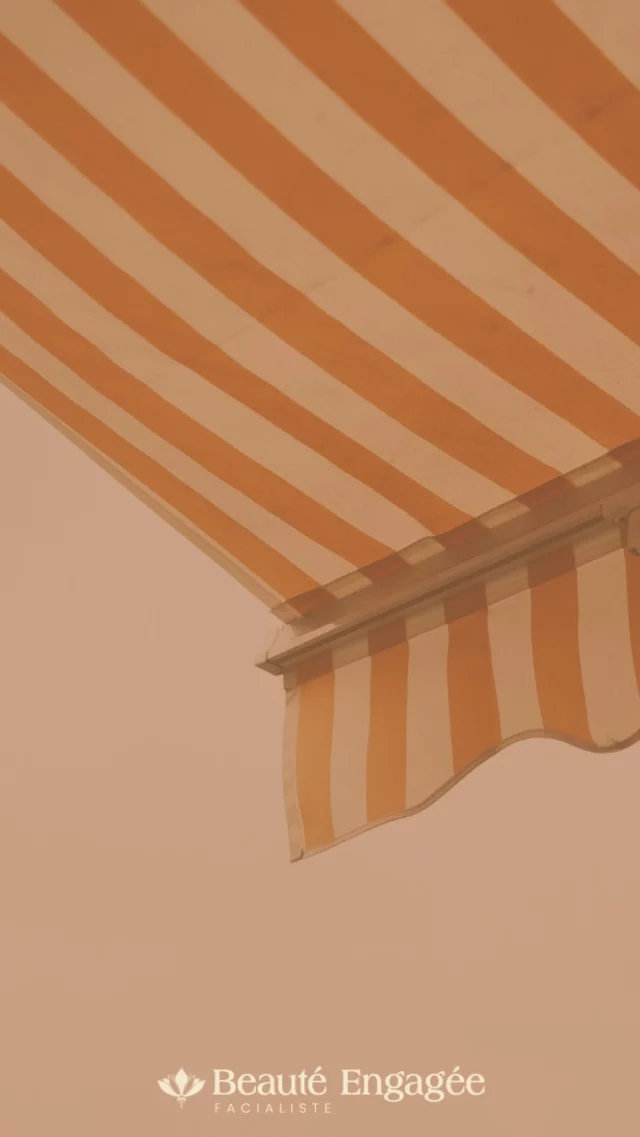 Sans commentaire! 
(sauf si vous avez un micro stylé immortelle)

…

Je suis Aurélie, facialiste & créatrice de soins et rituels botaniques. J’accompagne les femmes actrices de leur bien-vieillir et de leur bien-être, celles qui refusent de subir le temps qui marque leur visage.